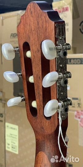 AC100-SG Классическая гитара 4/4, глянцевая