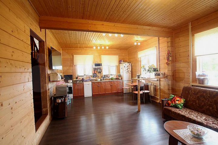 Дом 163 м² на участке 20 сот.