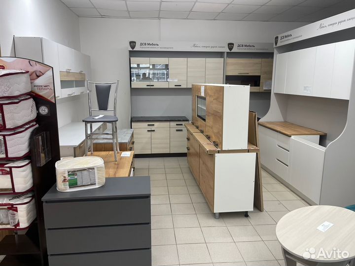 Компьютерный стол