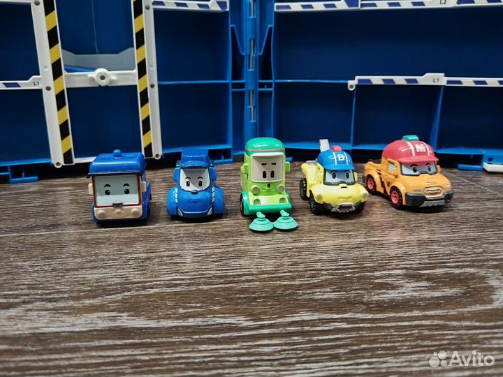 Парковка для машинок Робокар Поли + 5 машинок