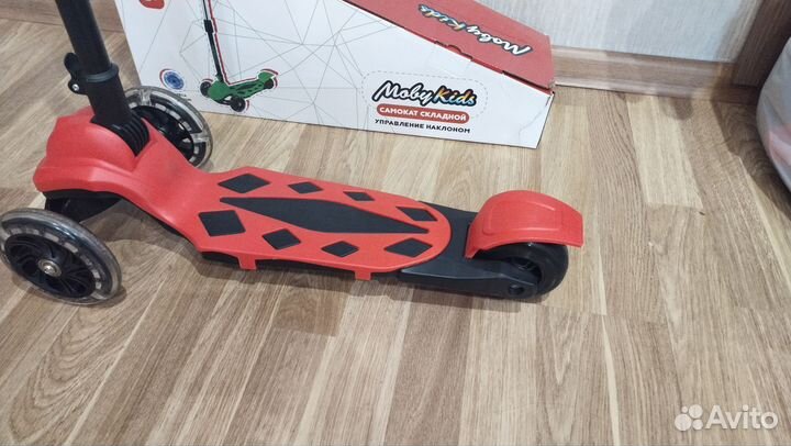 Самокат детский трехколесный