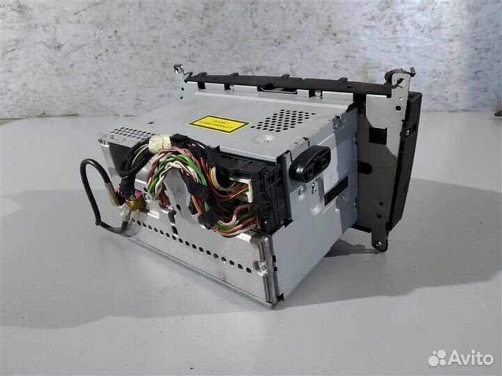 Магнитола Mercedes C-Class W203