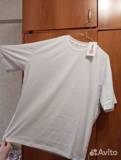 Белая футболка оверсайз