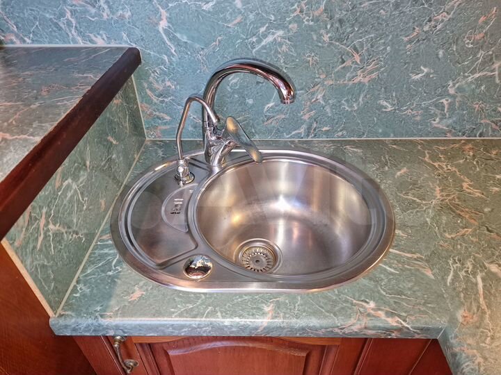 2-к. квартира, 53 м², 3/5 эт.