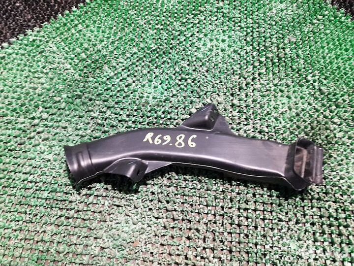 Воздуховод торпеды правый Lexus RX300