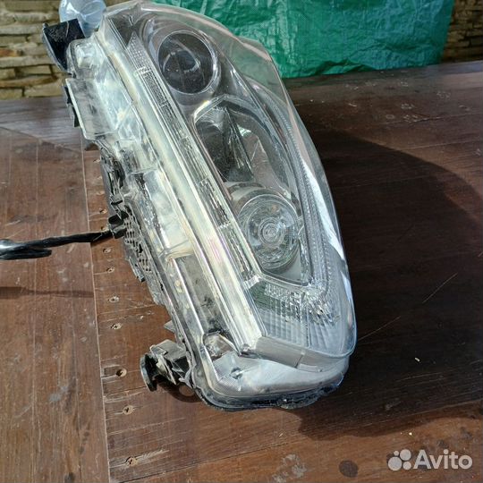 Фара правая Nissan Murano