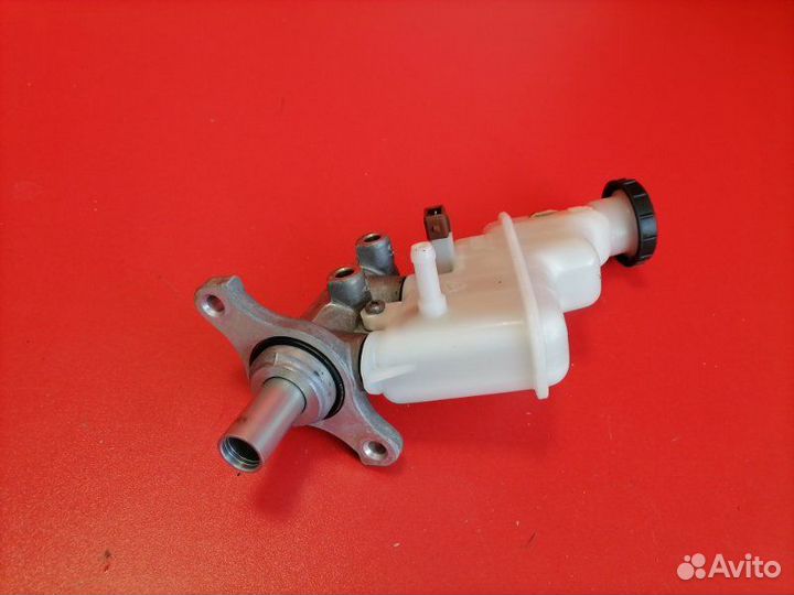 Главный тормозной цилиндр Kia Rio QB G4FC 2016