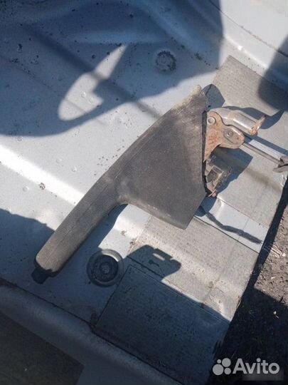 Рычаг ручника Skoda Rapid 2015