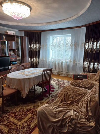 Дом 242 м² на участке 11 сот.