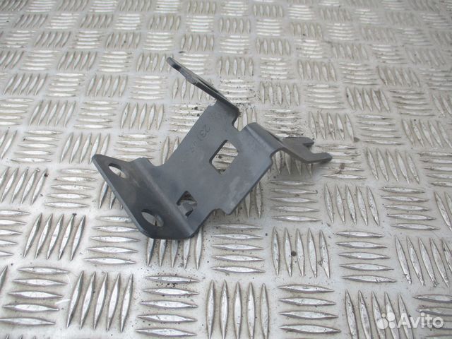 Кронштейн Volvo 23149622