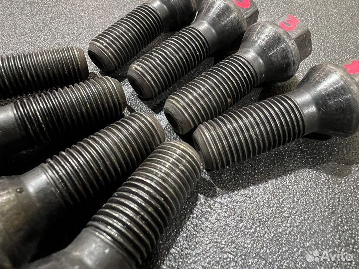 Болт колесный BMW X3 E83 E65 E66