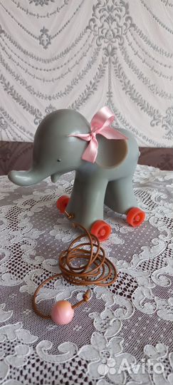 Слоник на колёсиках СССР