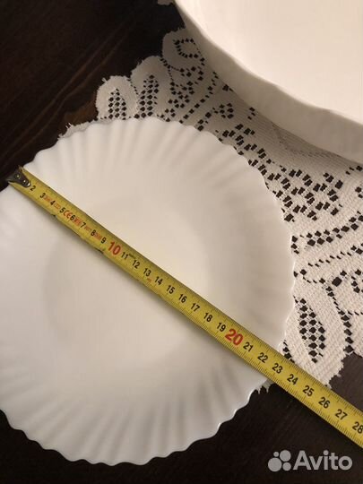 Большое блюдо для запекания и 3 тарелки