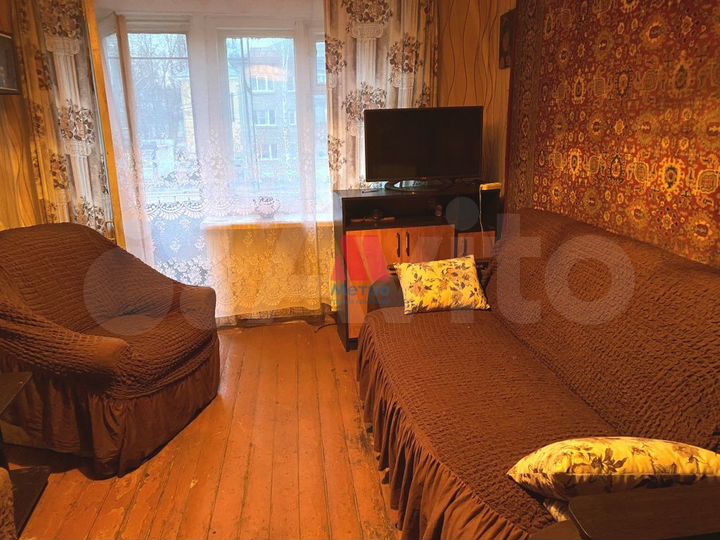 Комната 13 м² в 5-к., 2/5 эт.