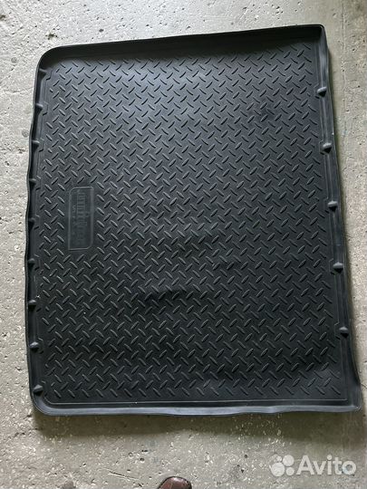 Коврик в багажник touareg