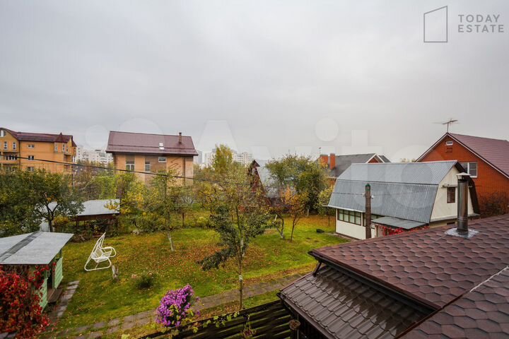 Коттедж 200 м² на участке 3 сот.