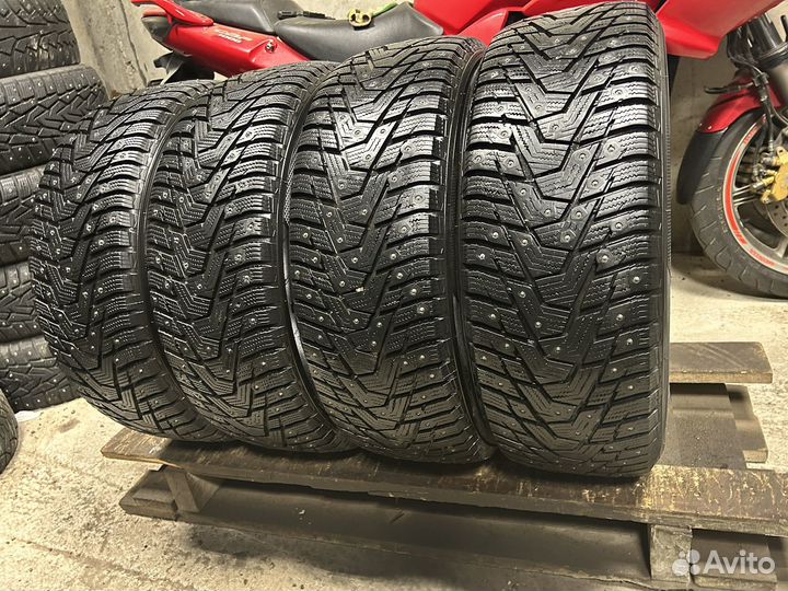 Hankook Winter I'Pike RS2 W429 215/55 R17 98T