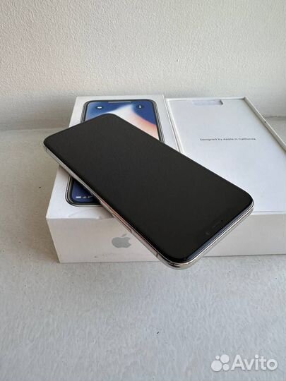 iPhone X, 64 ГБ