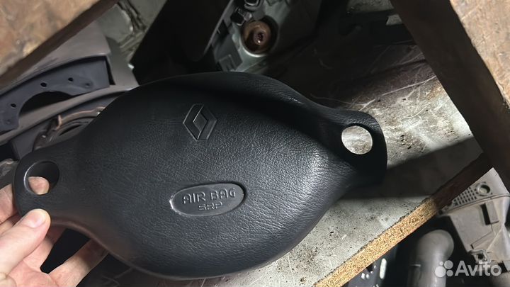 Подушка безопасности Renault Clio
