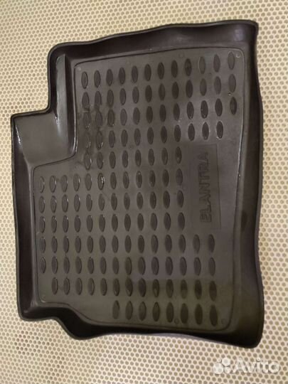 Продаю оригинальные коврики Hyundai Elantra