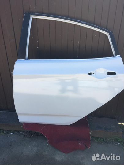 Дверь Hyundai Solaris левая задняя 2014-2017год