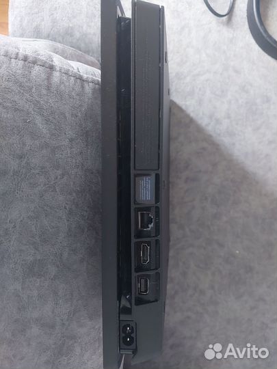 Продаю playstation 4