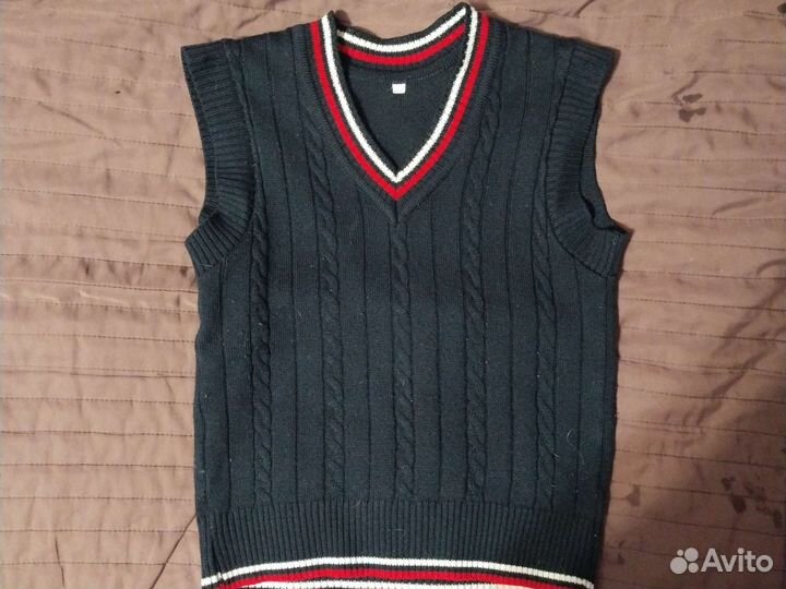 Жилетка для мальчика школьная