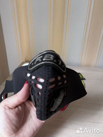 Спортивная маска распиратор FB-1