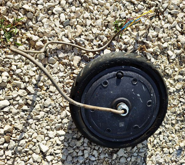 Мотор колесо с шиной 36v 350w Xiaomi M365