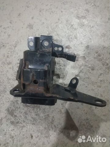 Подушка АКПП Тойота Королла Е100