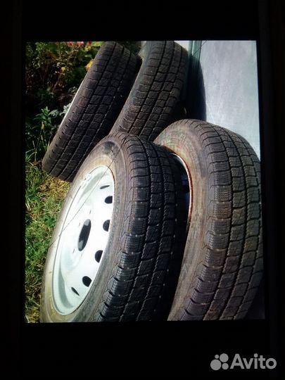 Диски с резиной на ниву всесезонные