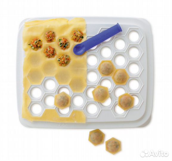 Г24Пельменница приготовит 40 пельменей за один раз