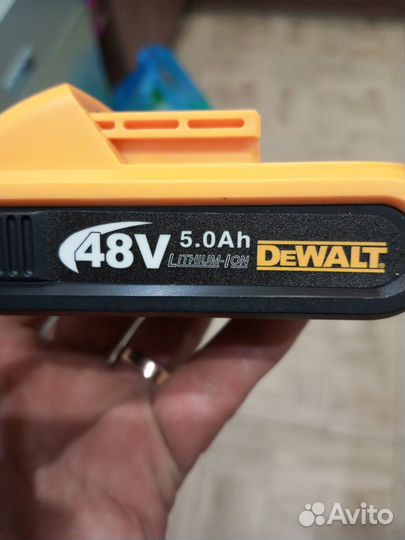 Шуруповерт dewalt