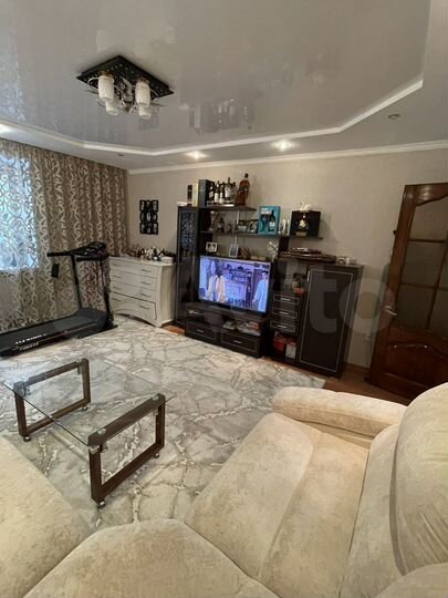 2-к. квартира, 65 м², 1/5 эт.