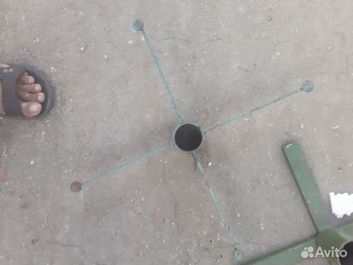 Подставка для елки