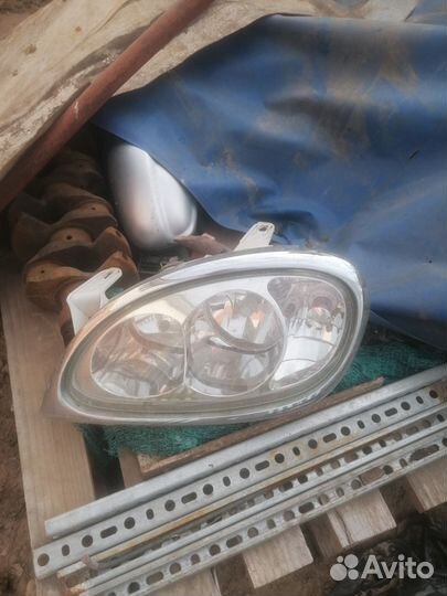 Фара волга 105