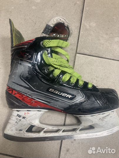 Хоккейные коньки bauer 2.9, размер 39