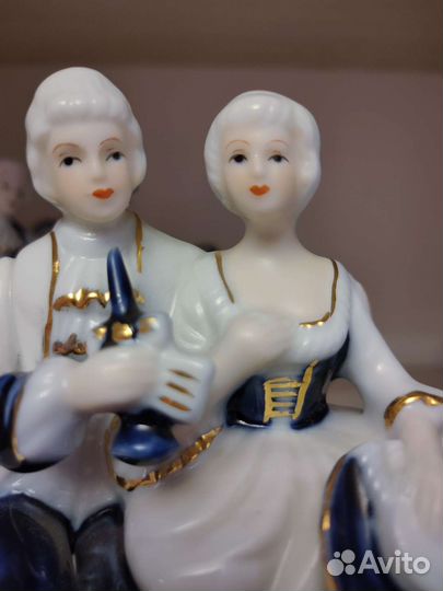Статуэтка фарфор влюбленная пара