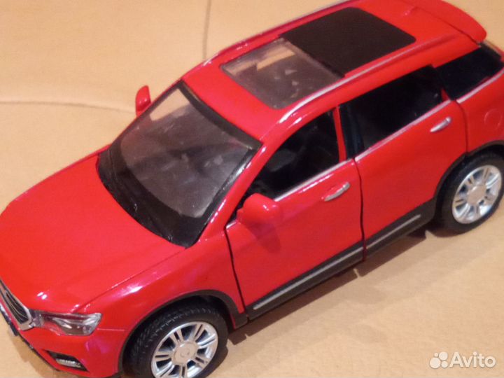 Машинка моделька Tesla (светятся фары и звук)