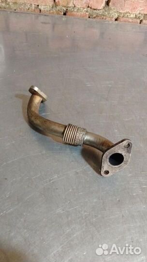 Патрубок (трубка) EGR Skoda Octavia (A4) рест