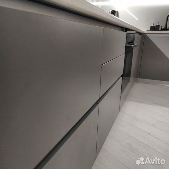 Кухня по индивидуальному заказу