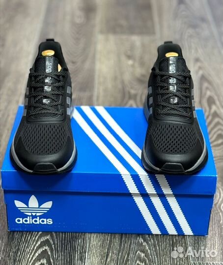 Кроссовки Adidas Questar RG