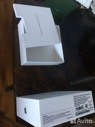 Упаковка, коробочка от Беспроводные наушники