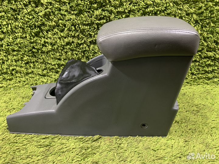 Подлокотник Chevrolet Lacetti J200