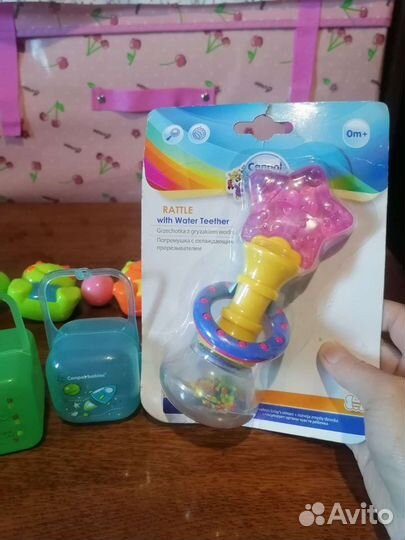 На коляску игрушка