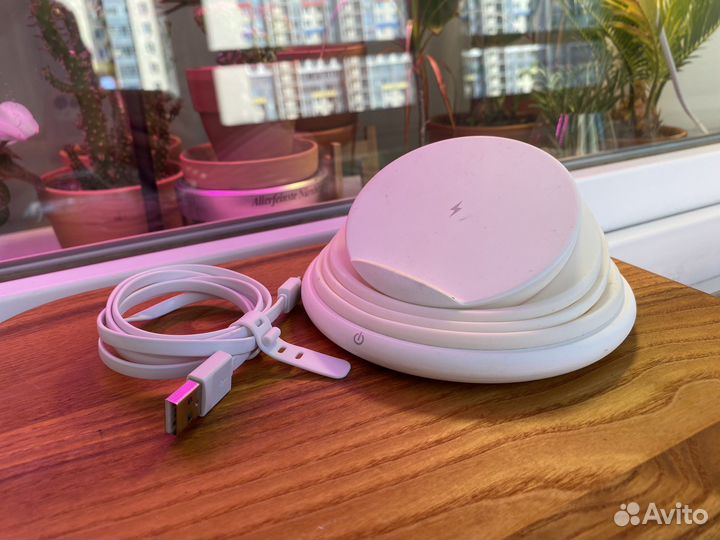 Зарядка беспроводная wolt