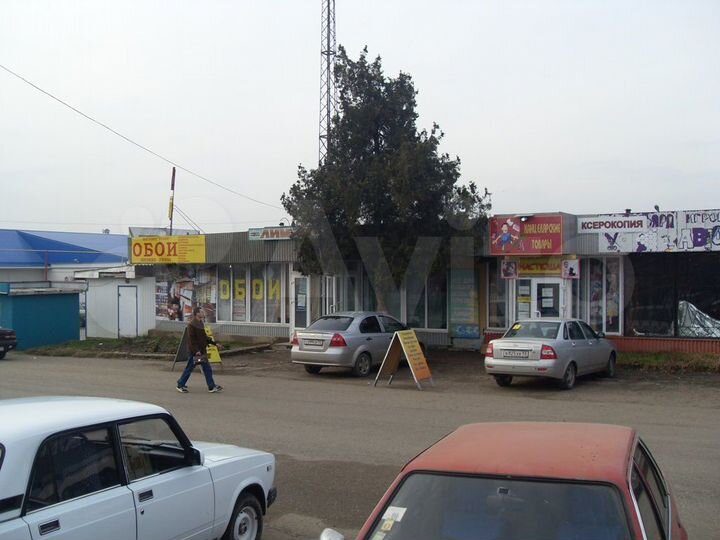 Торговая площадь 403 м²