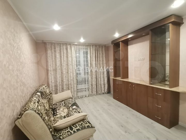2-к. квартира, 47 м², 3/3 эт.