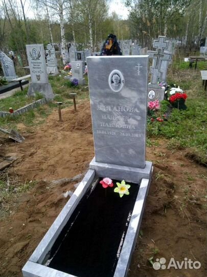 Памятники из гранита и мрамора