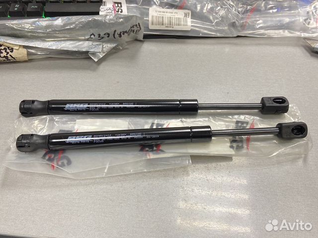 Амортизатор багажника ford focus 2 седан 2шт